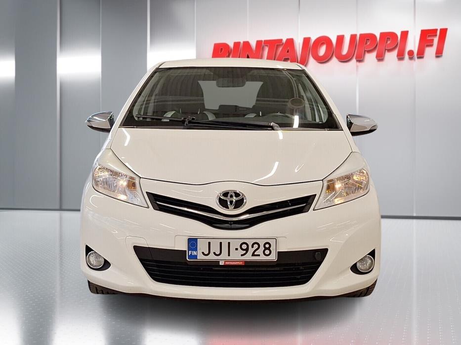 TOYOTA Yaris 2014
