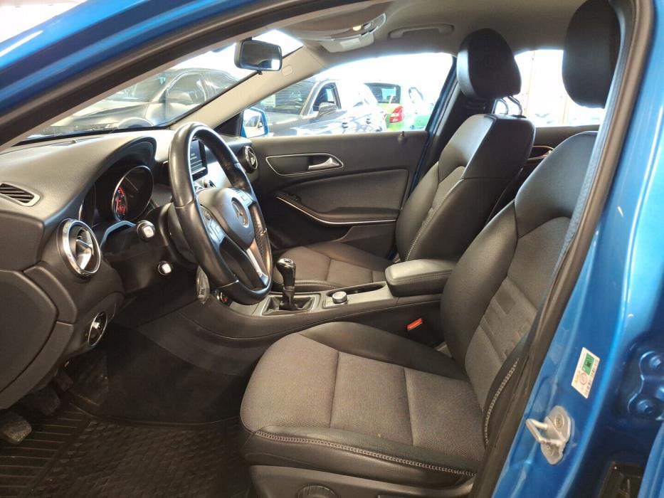 MERCEDES-BENZ GLA 2015
