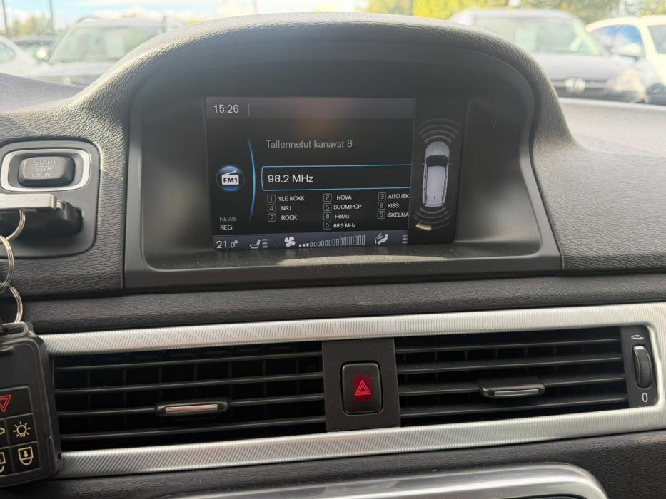VOLVO V70 2012