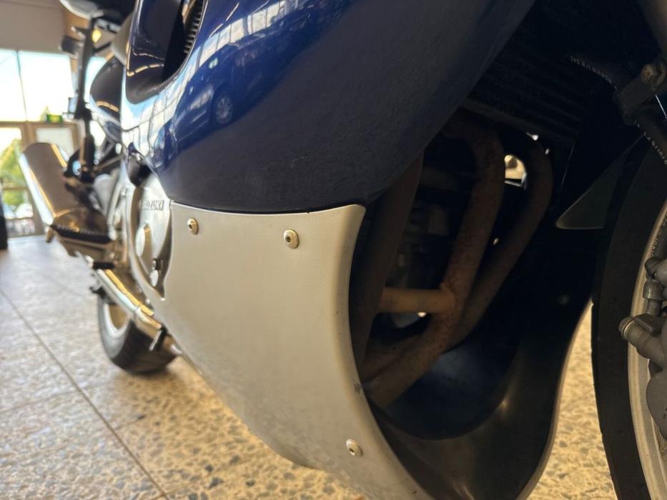 SUZUKI GSX 1999