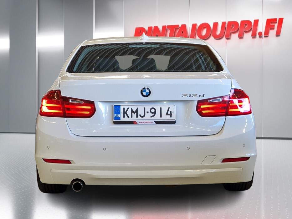 BMW 318 2012