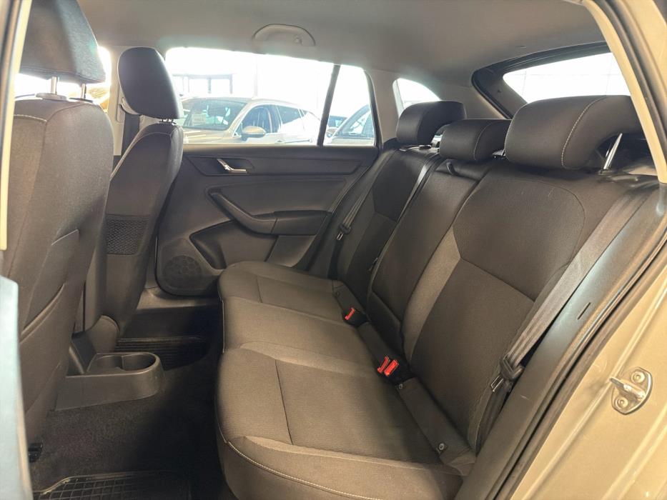 SKODA Rapid 2014