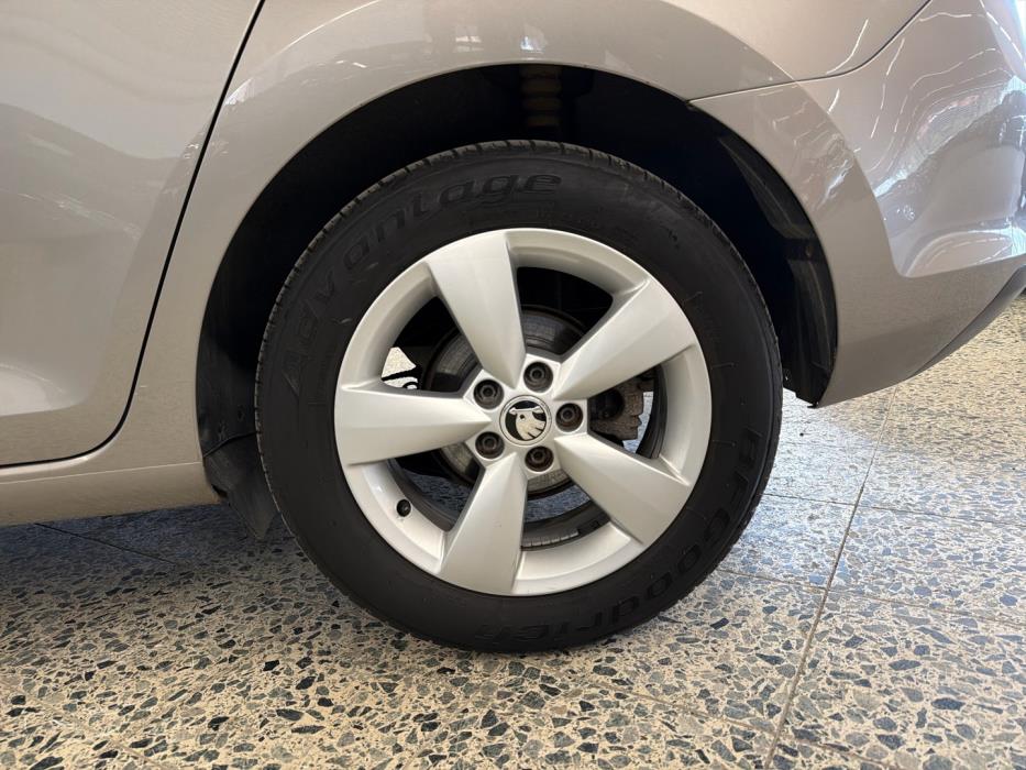 SKODA Rapid 2014