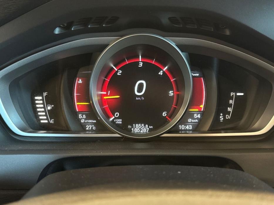 VOLVO V40 Cross Country 2016