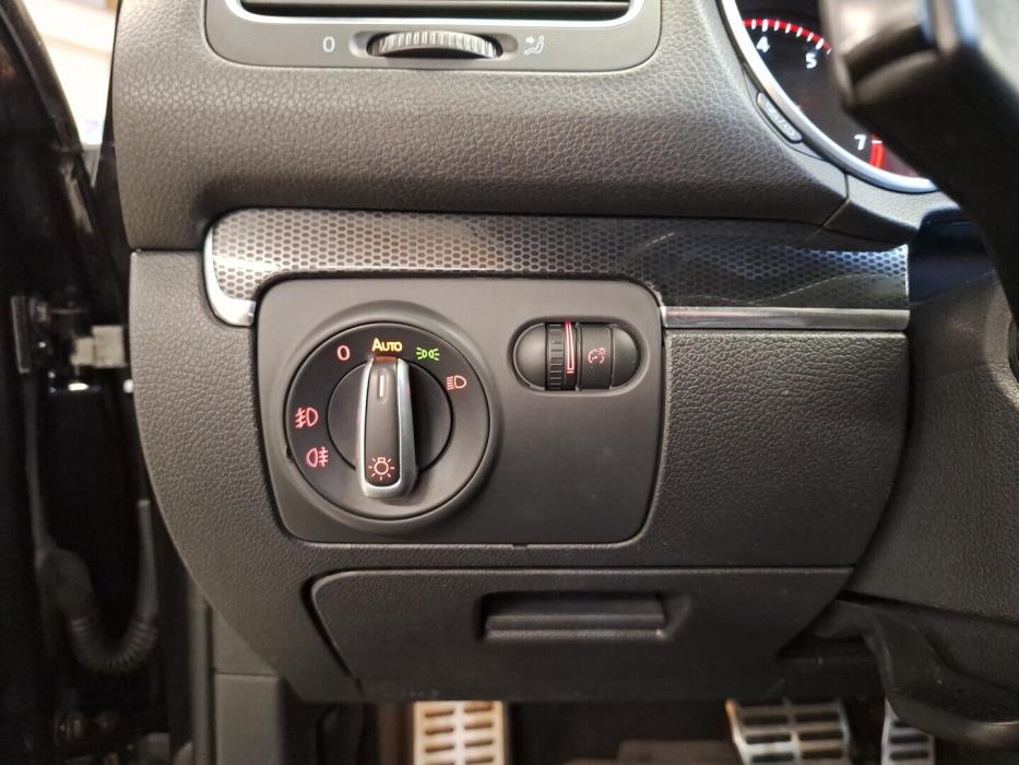 VOLKSWAGEN Golf 2013