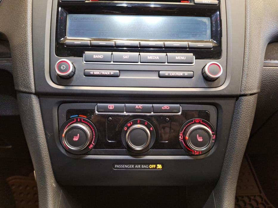 VOLKSWAGEN Golf 2013