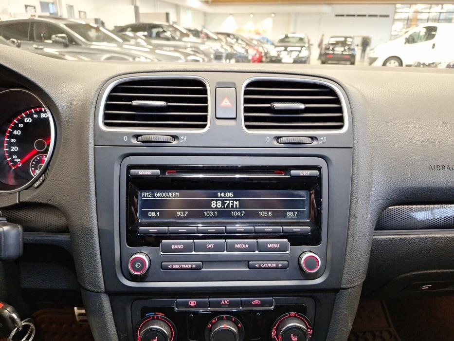 VOLKSWAGEN Golf 2013