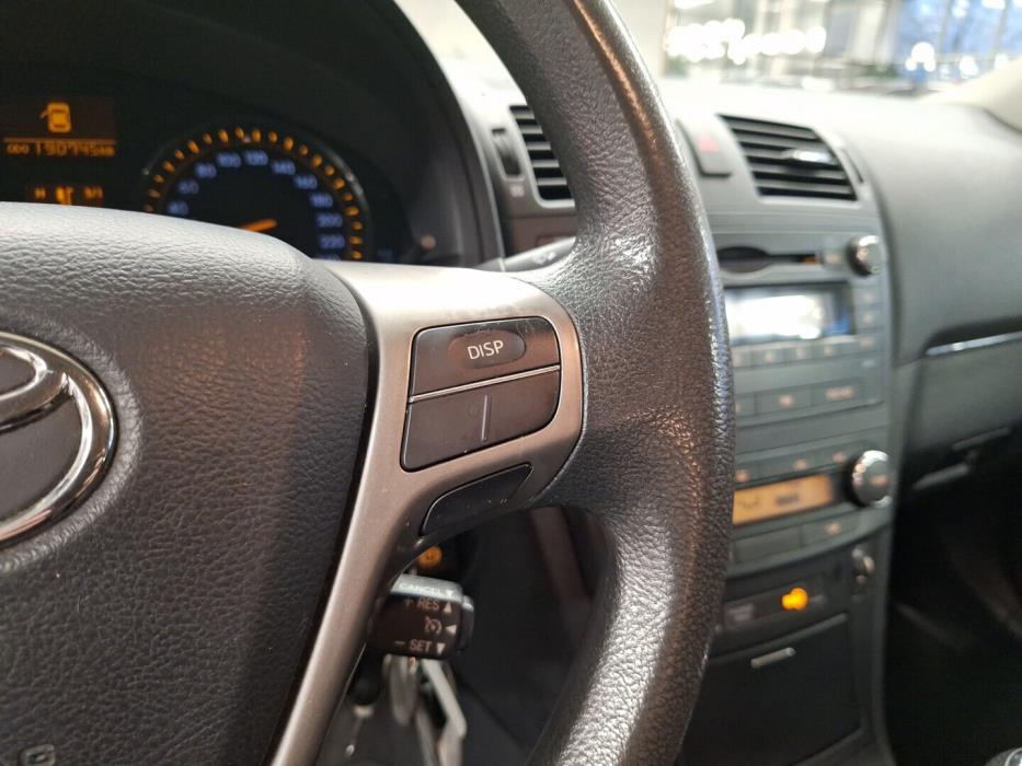 TOYOTA Avensis 2009