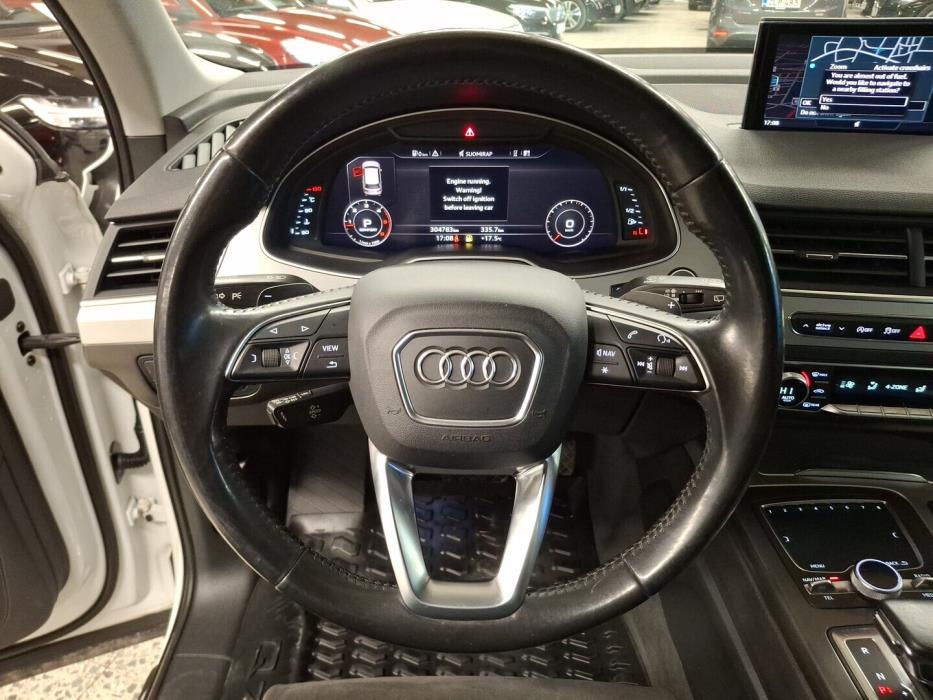 AUDI Q7 2016
