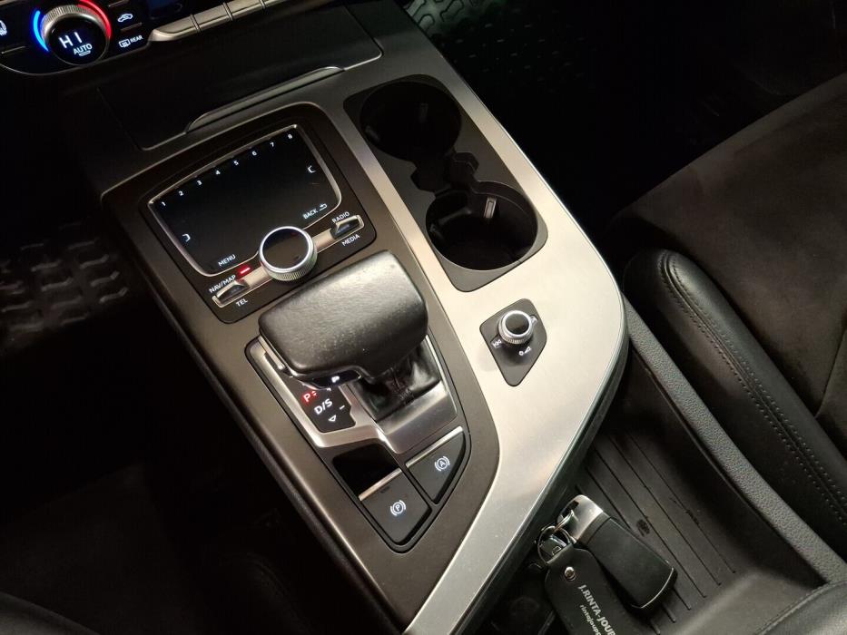 AUDI Q7 2016