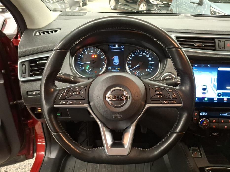 NISSAN Qashqai 2018
