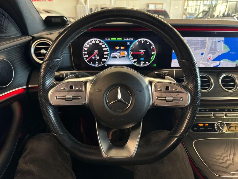 MERCEDES-BENZ E 2020