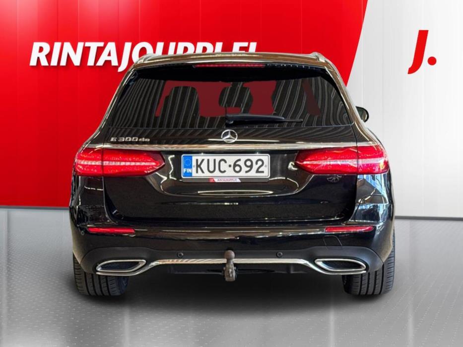 MERCEDES-BENZ E 2020