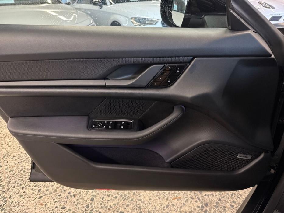 PORSCHE Taycan 2021