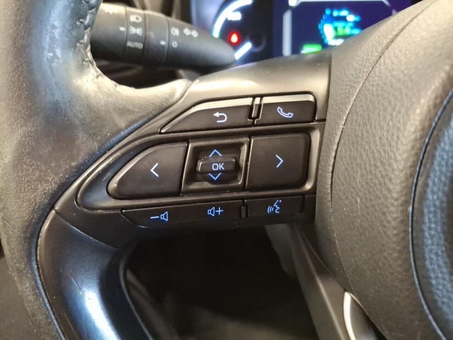 TOYOTA Yaris Cross 2023