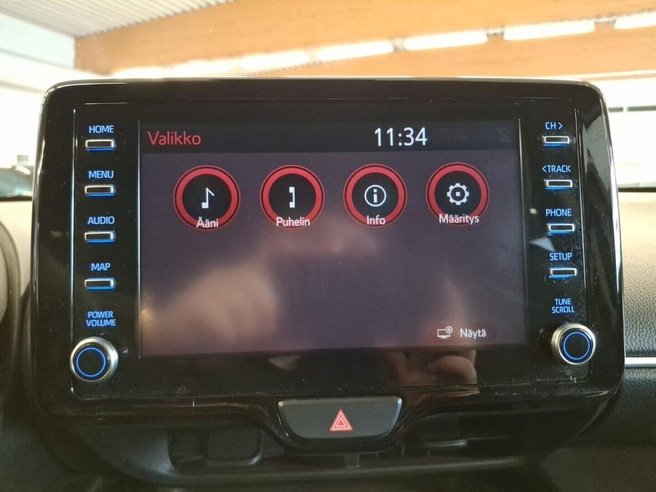 TOYOTA Yaris Cross 2023