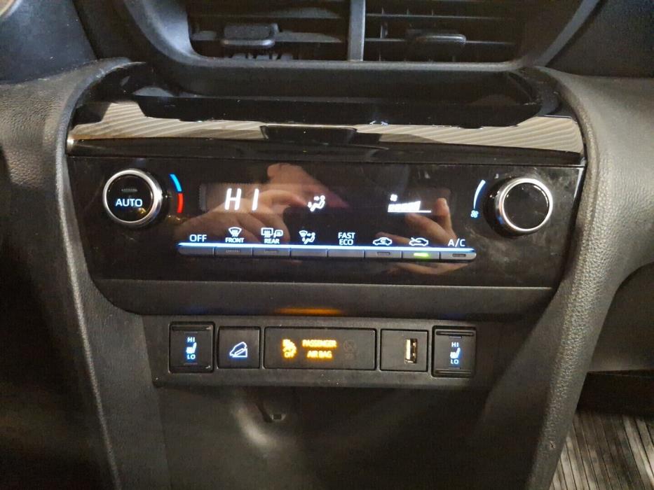 TOYOTA Yaris Cross 2023