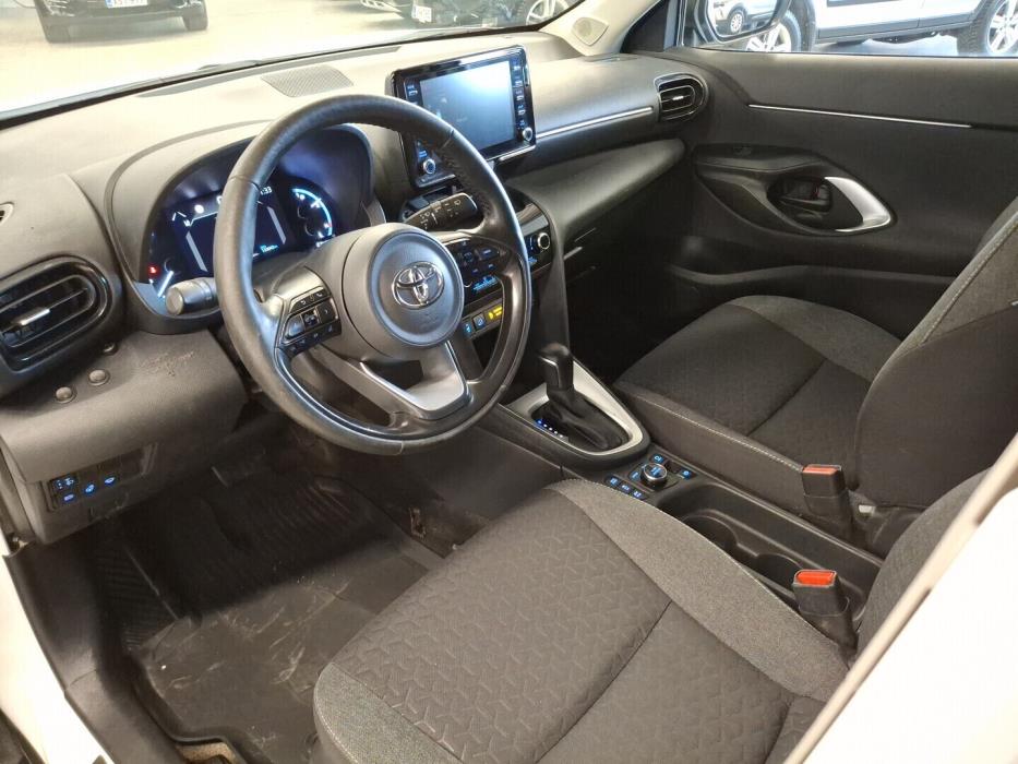 TOYOTA Yaris Cross 2023