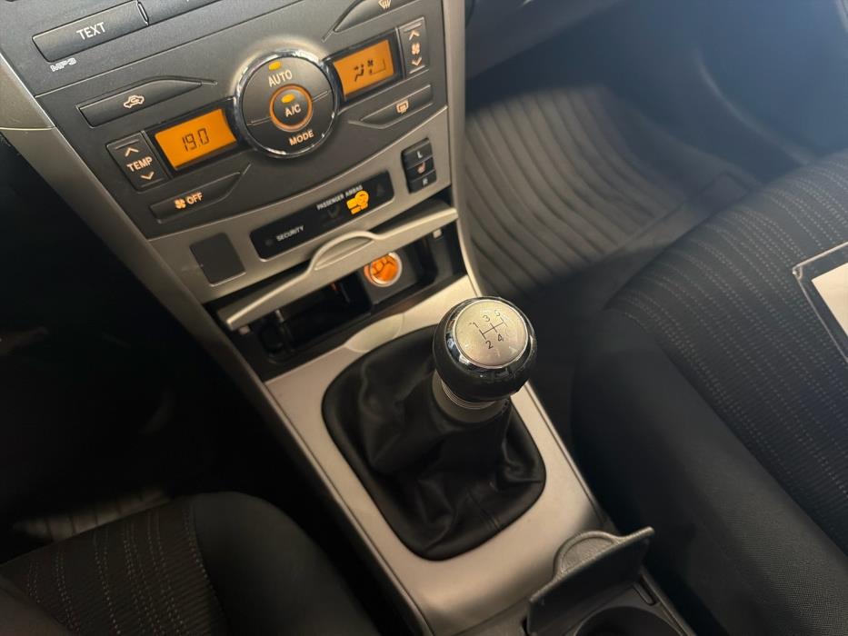 TOYOTA Corolla 2008