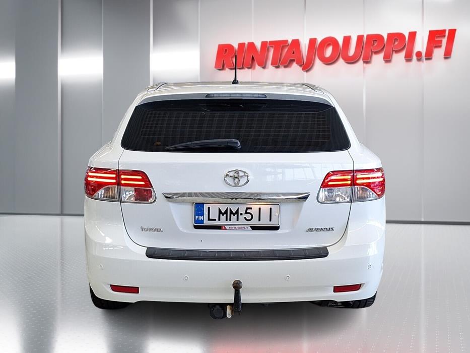 TOYOTA Avensis 2014
