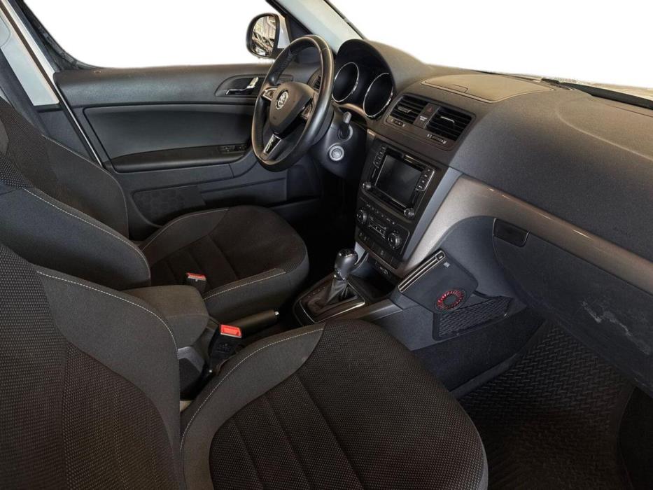 SKODA Yeti 2016