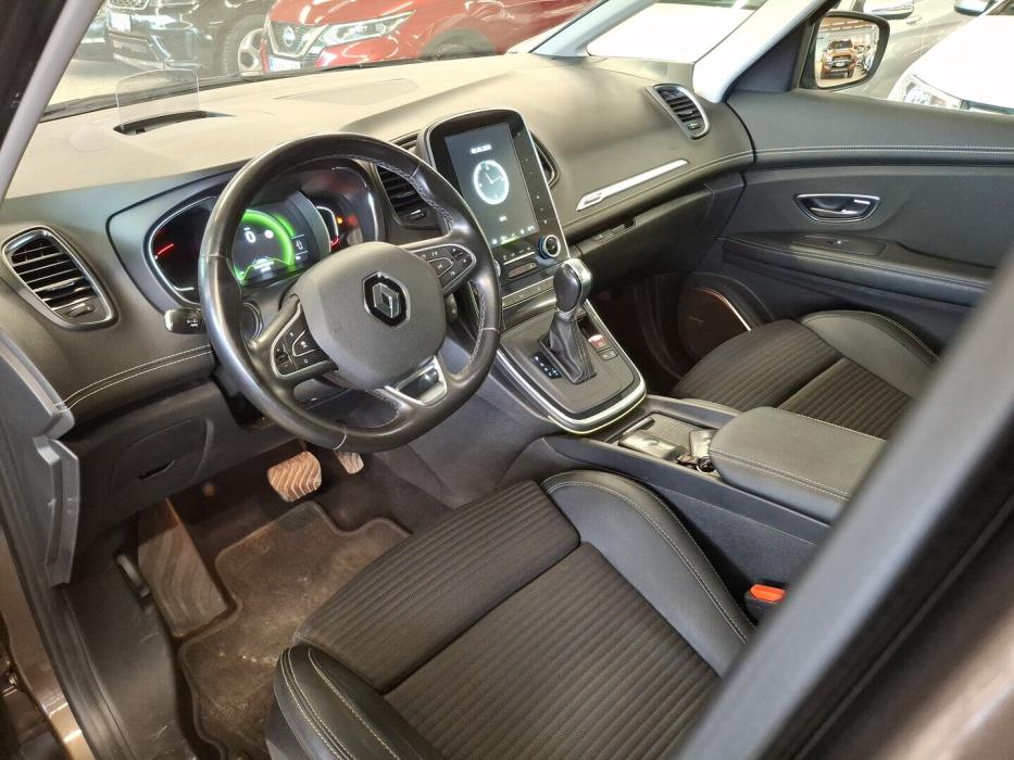 RENAULT Grand Scenic 2016