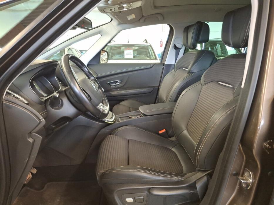 RENAULT Grand Scenic 2016