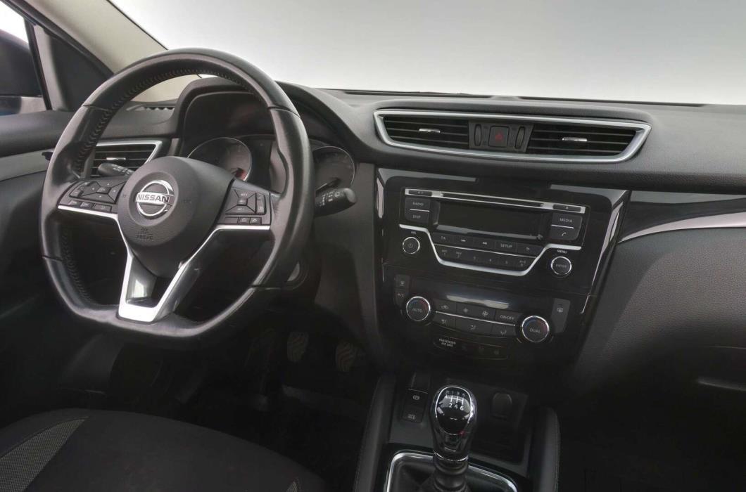 NISSAN Qashqai 2018