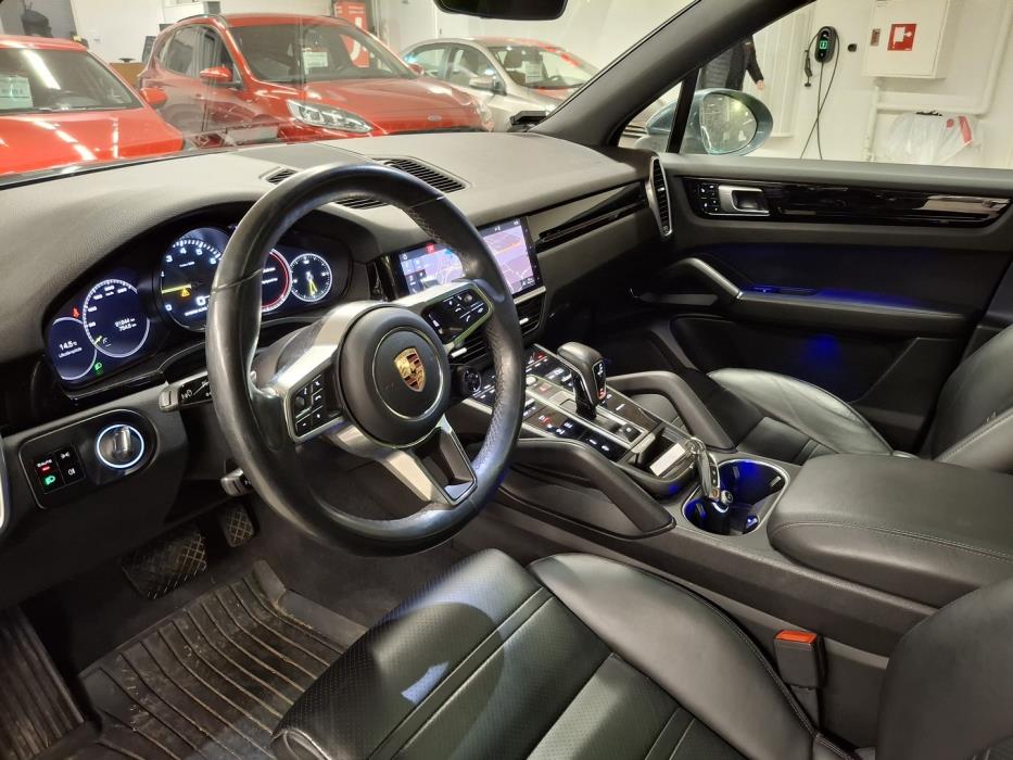 PORSCHE Cayenne 2019