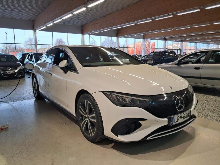 MERCEDES-BENZ EQE 2023