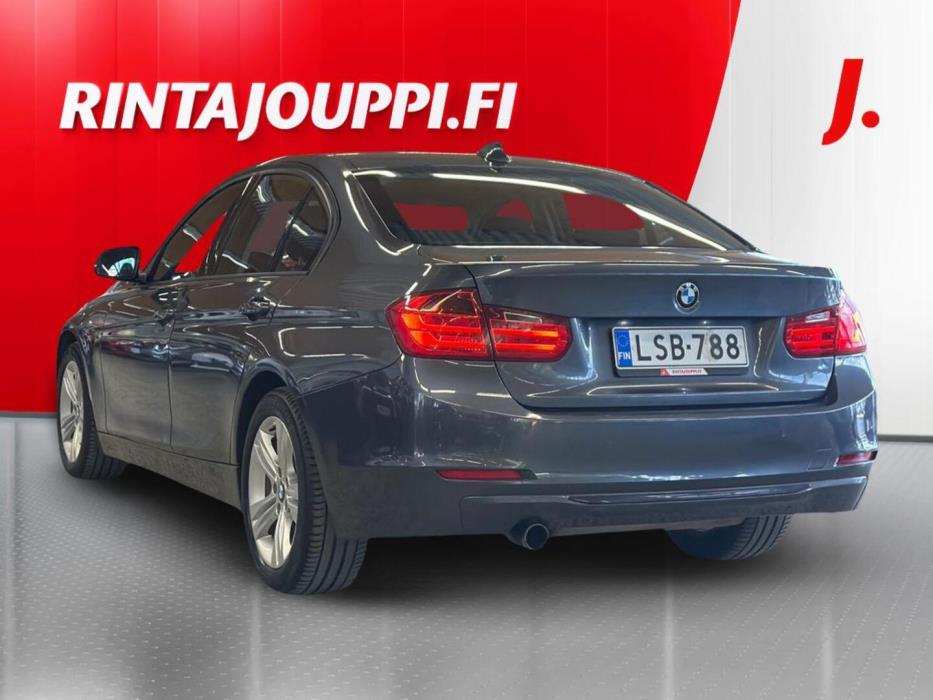 BMW 320 2013