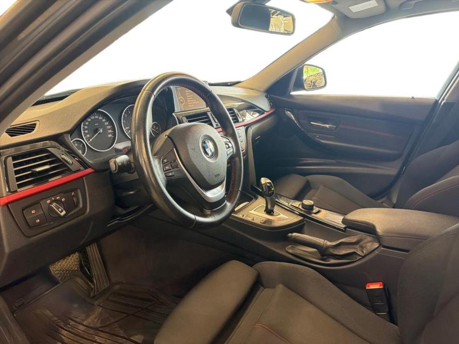 BMW 320 2013
