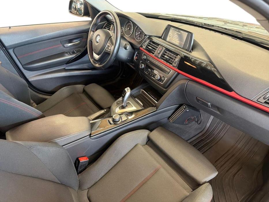 BMW 320 2013