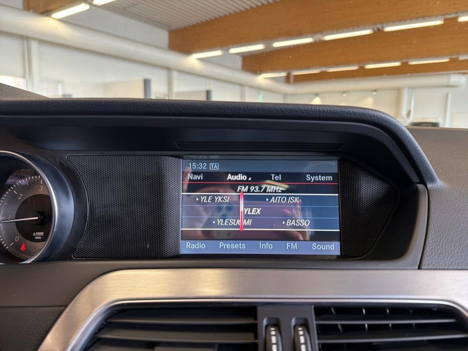 MERCEDES-BENZ C 2014