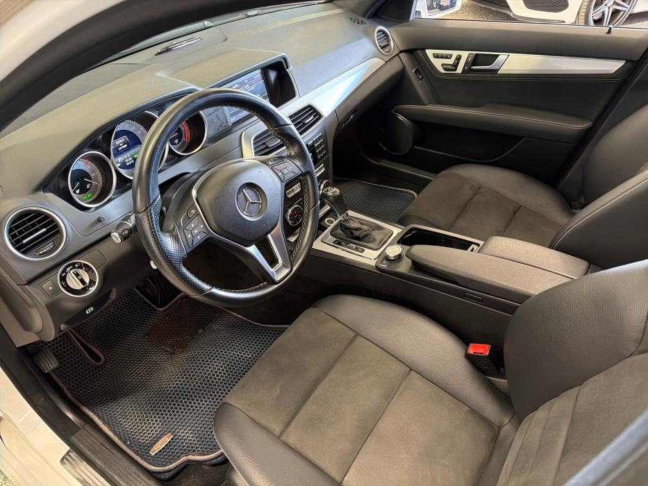 MERCEDES-BENZ C 2014
