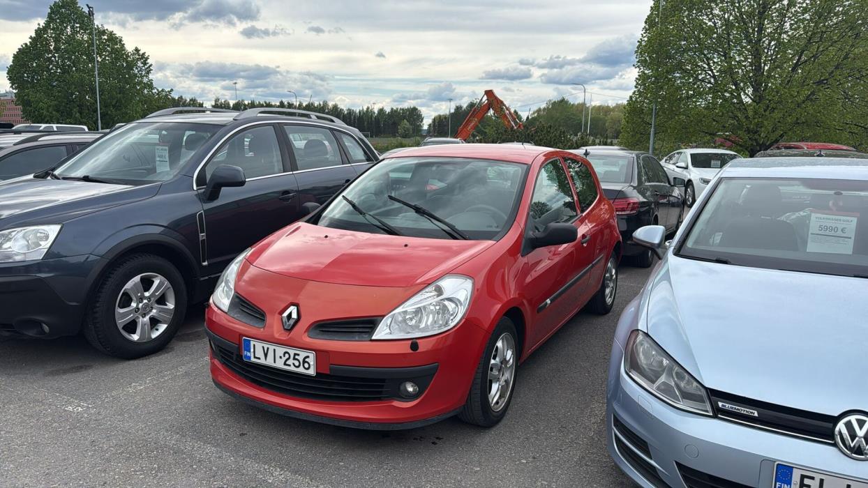 RENAULT Clio 2006