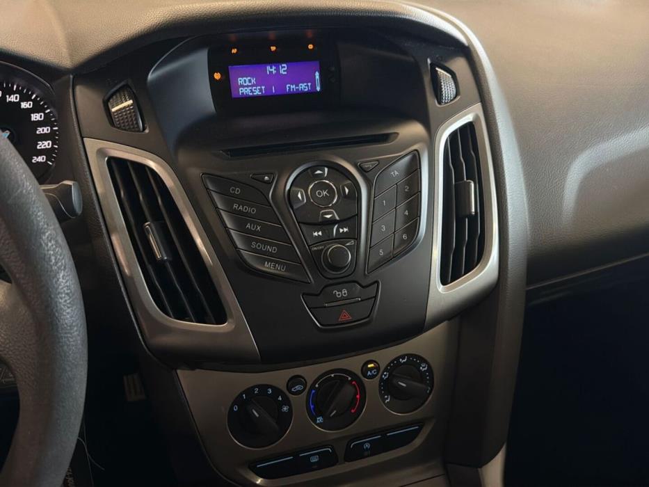 FORD Focus 2012