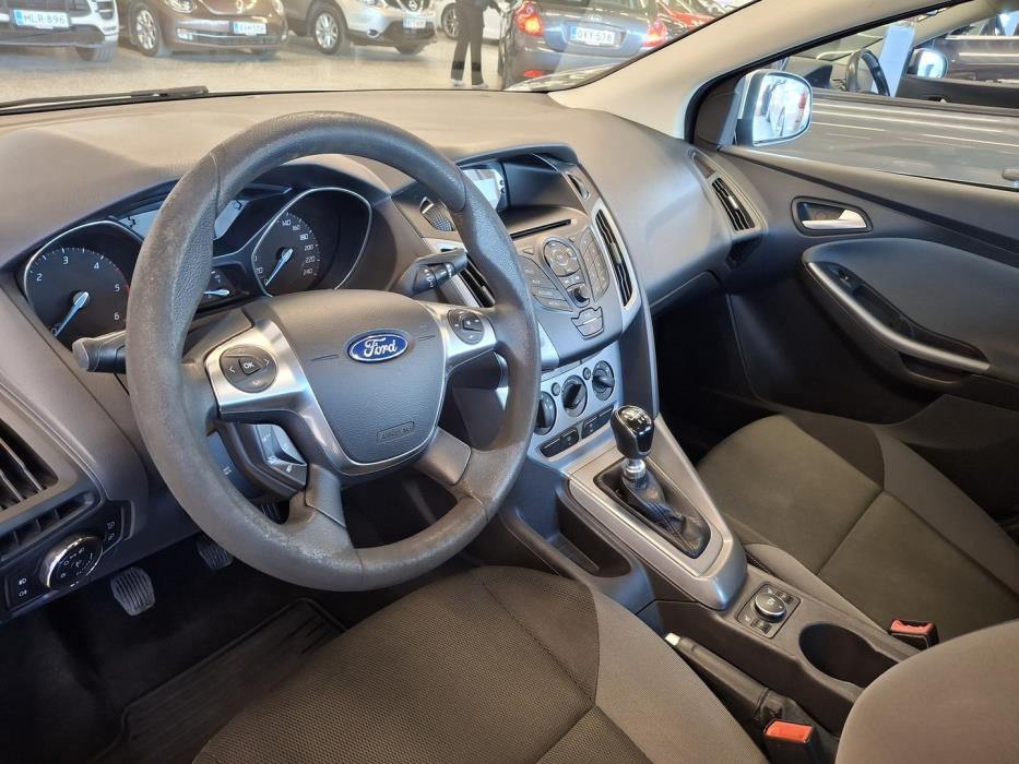 FORD Focus 2012