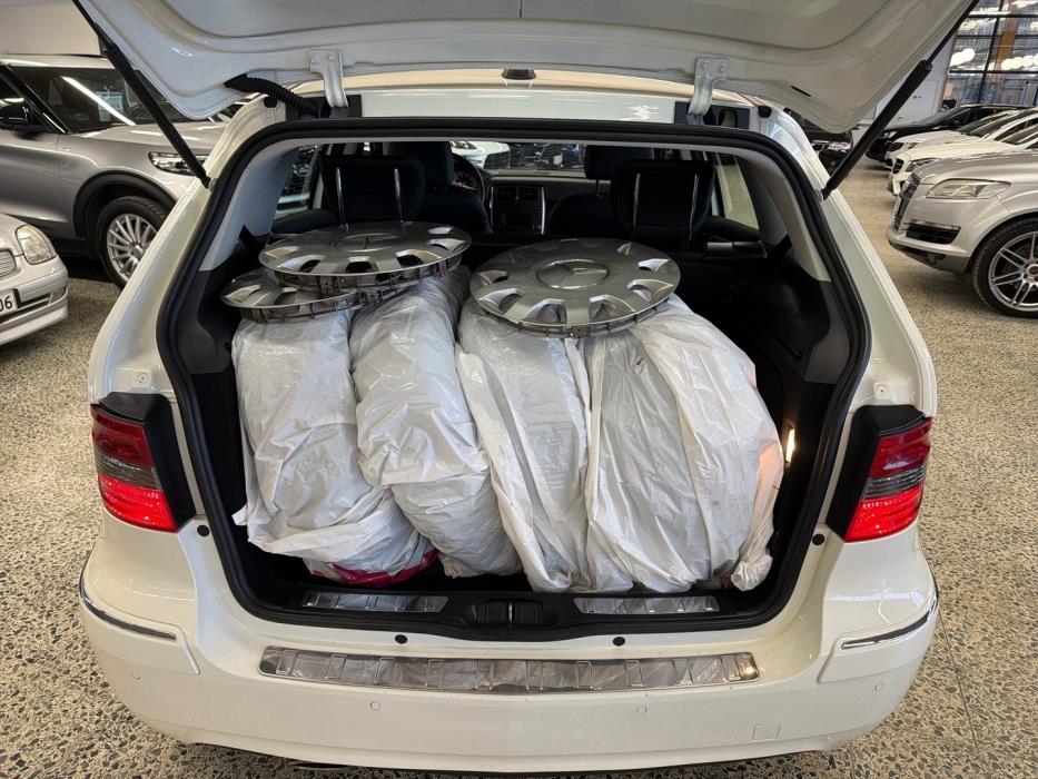 MERCEDES-BENZ B 2011