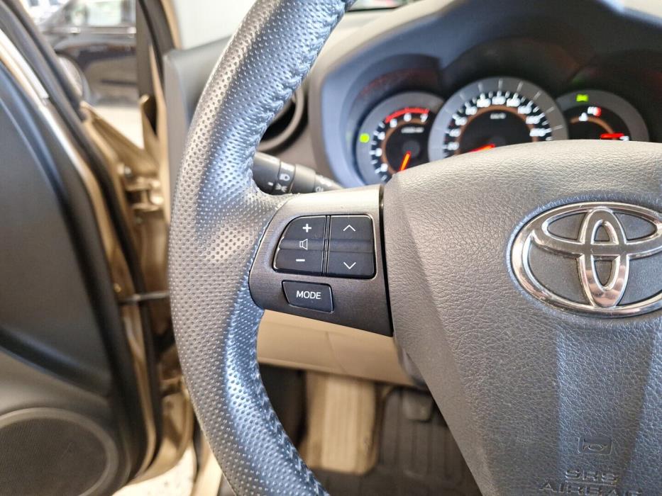 TOYOTA RAV4 2012