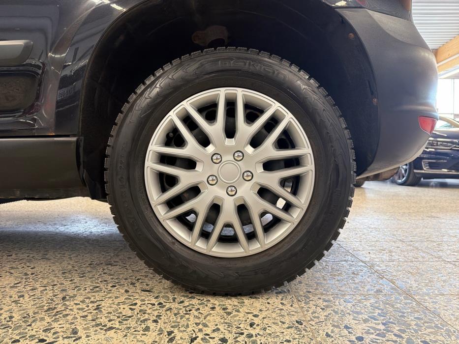 SKODA Yeti 2012