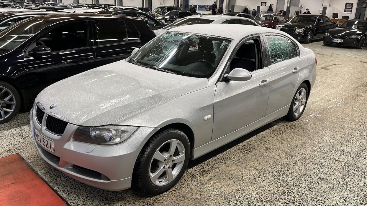 BMW 318 2006