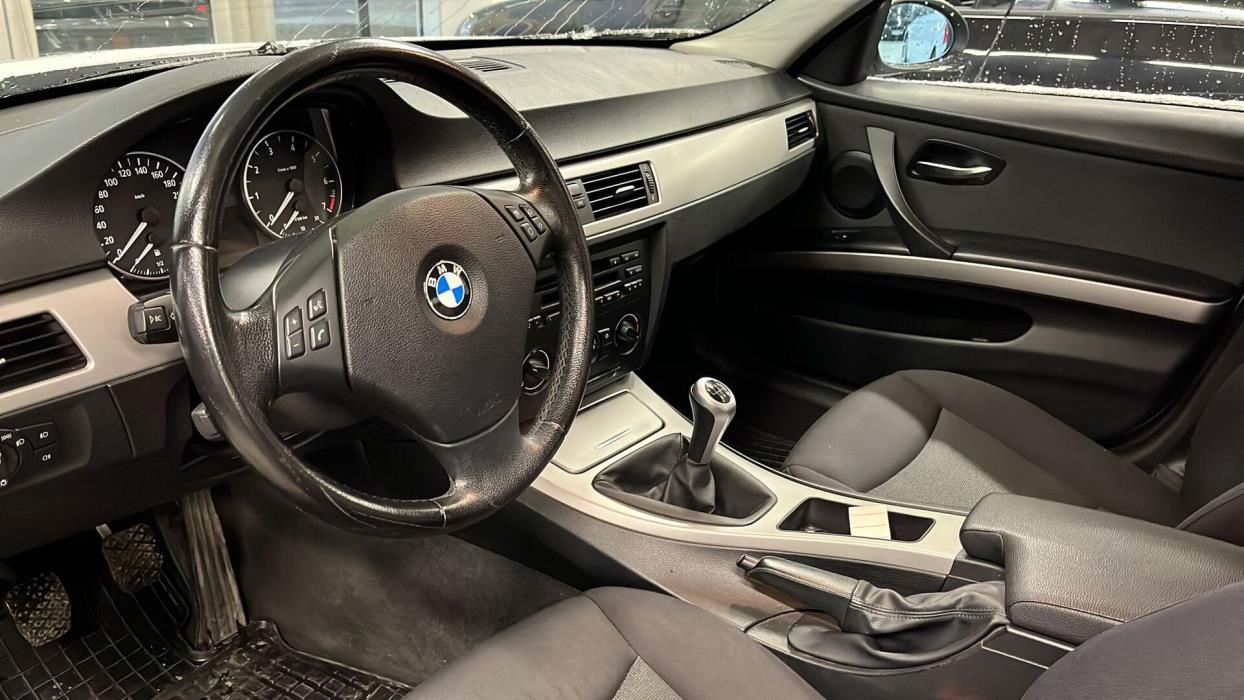 BMW 318 2006