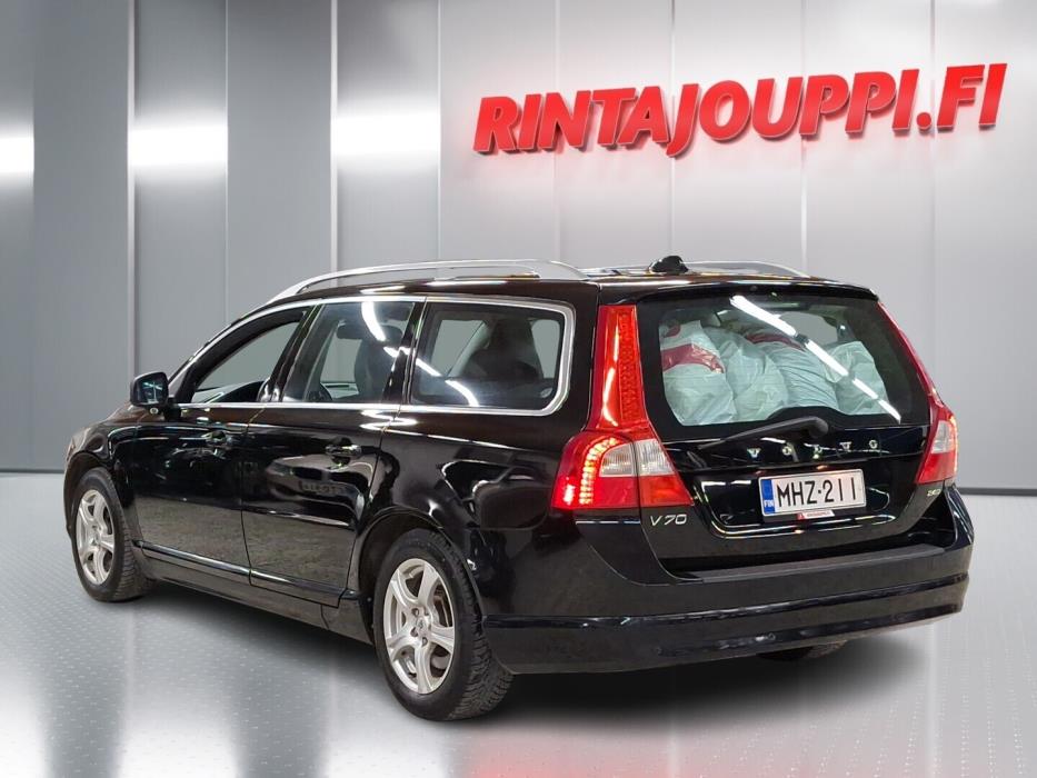 VOLVO V70 2010