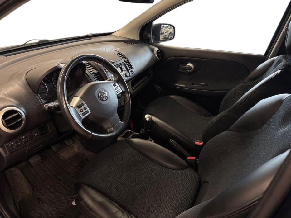 NISSAN Note 2013