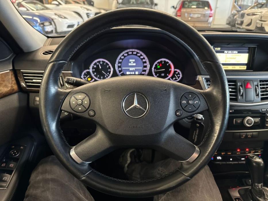 MERCEDES-BENZ E 2010