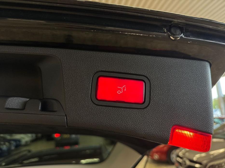 MERCEDES-BENZ E 2010