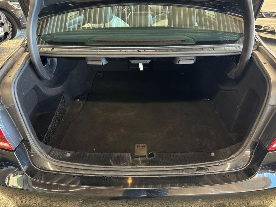 MERCEDES-BENZ E 2015