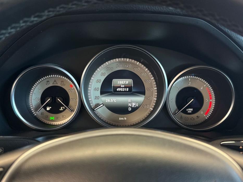 MERCEDES-BENZ E 2015