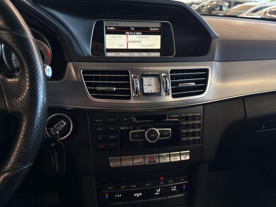 MERCEDES-BENZ E 2015